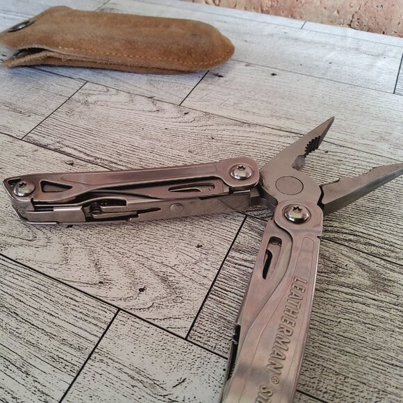 Leatherman Sidekick Multi-tool - Picture 7 of 10